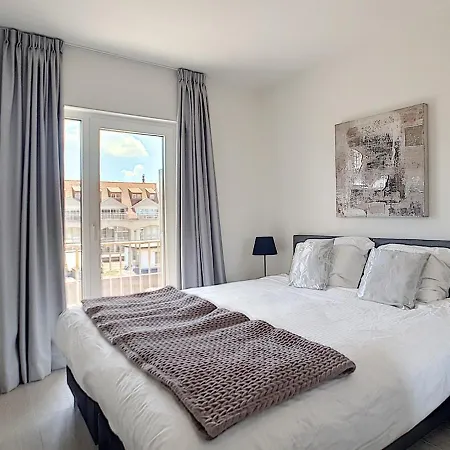Rubensplein 7p, 4 Adults & 3 Kids - Free Parking Apartament Knokke-Heist